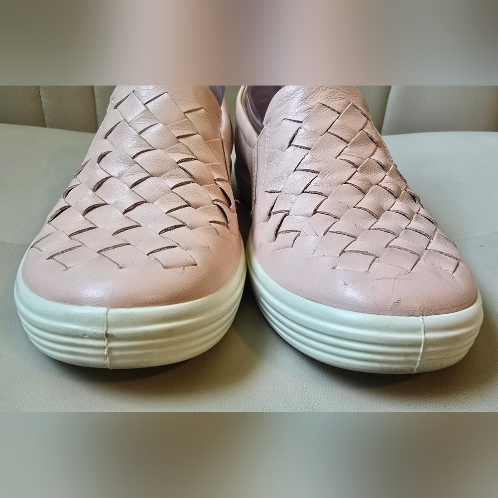 ECCO Women’s SOFT Size 7 Woven Slip On Leather Sneaker Walking Shoe Size 6 PINK - Picture 5 of 12